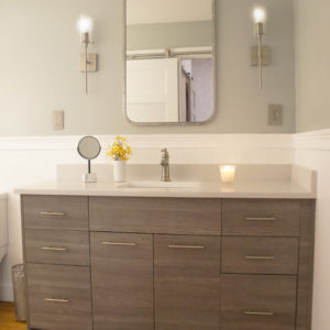 Modern Bath With Twist